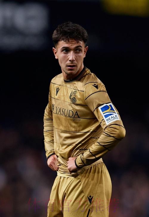 解约金6000万欧!马卡:皇马关注皇社中场祖比门迪 解约金6000万欧!马卡:皇马关注皇社中场祖比门迪